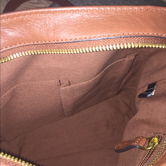 Frye Messenger Crossbody Top Zip Bag NWT - Picture 8 of 10